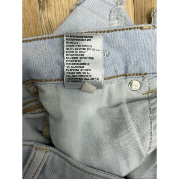 American Eagle Outfitters Midi Denim Light Blue Short Size 4 - Picture 7 of 8